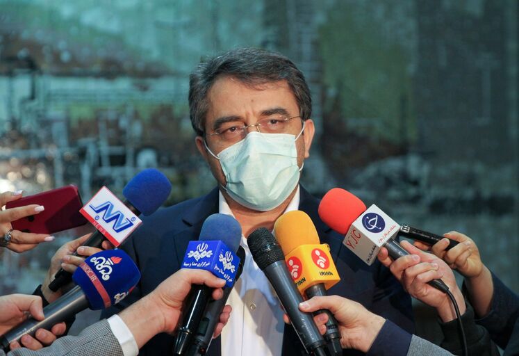  محمود امین‌نژاد، مدیرعامل شرکت پالایش گاز بیدبلند در جمع خبرنگاران