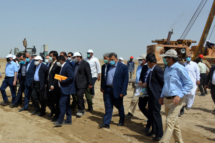 بازدید وزیر نفت از طرحهای گازرسانی منطقه سیستان