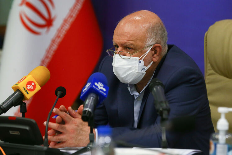 زنگنه: ایران می‌تواند حرف‌های مهم‌تر از نفت در منطقه داشته باشد