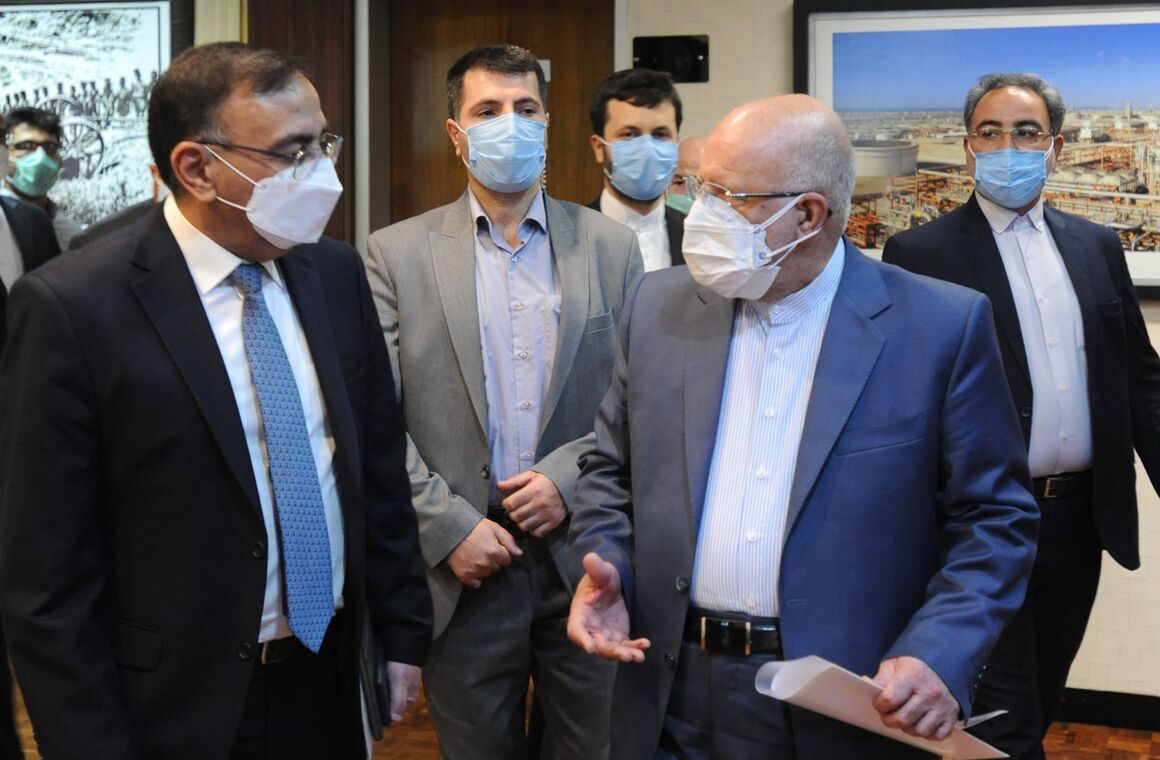 Iran, Iraq Discuss Gas Debt Arrears in Tehran Meeting Iran, Iraq Discuss Gas Debt Arrears in Tehran Meeting