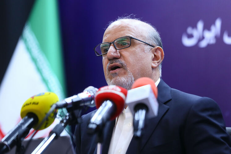 بهزاد محمدی، معاون وزیر نفت و مدیرعامل شرکت ملی صنایع پتروشیمی