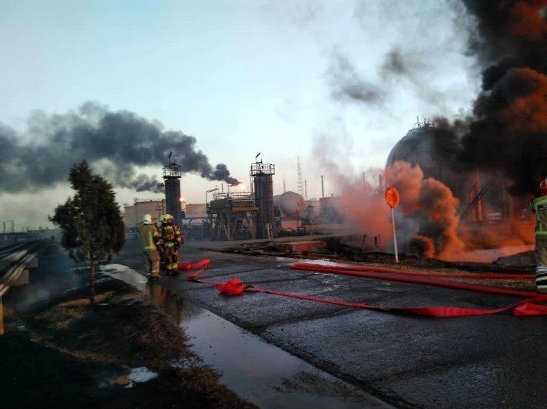 Cause of Fire at Tehran Refinery under Investigation