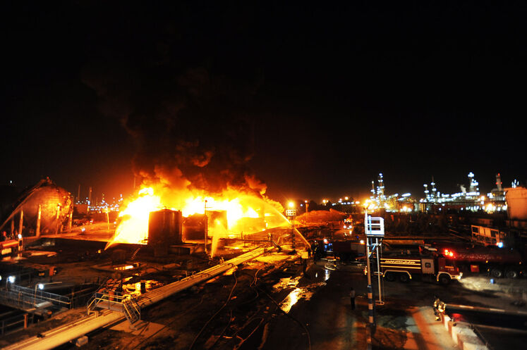حادثه آتش‌سوزی مخازن ضایعات نفتی پالایشگاه تهران