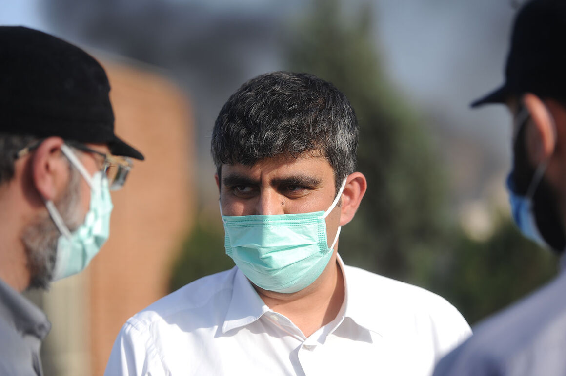 قدردانی معاون وزیر نفت از تلاشگران اطفای حریق پالایشگاه تهران قدردانی معاون وزیر نفت از تلاشگران اطفای حریق پالایشگاه تهران