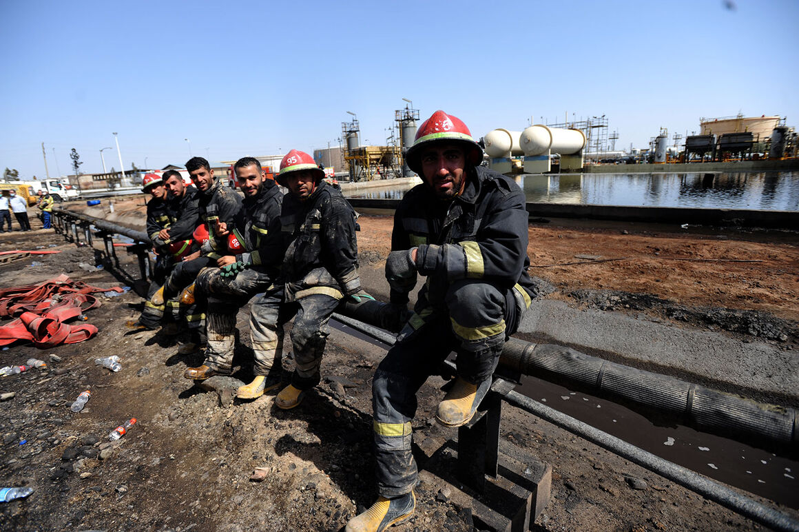 آتش مخازن پالایشگاه تهران بهطور کامل خاموش شد آتش مخازن پالایشگاه تهران بهطور کامل خاموش شد