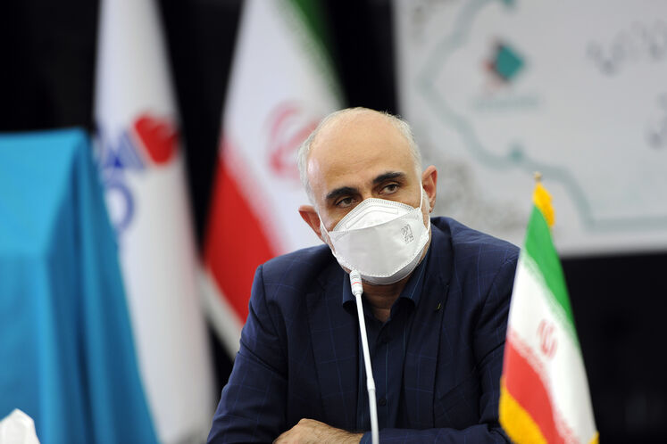 رونمایی از کتاب فعالیتهای پیشراهاندازی، راهاندازی و استارتآپ مجتمعهای صنعتی از سوی گروه پتروپارس