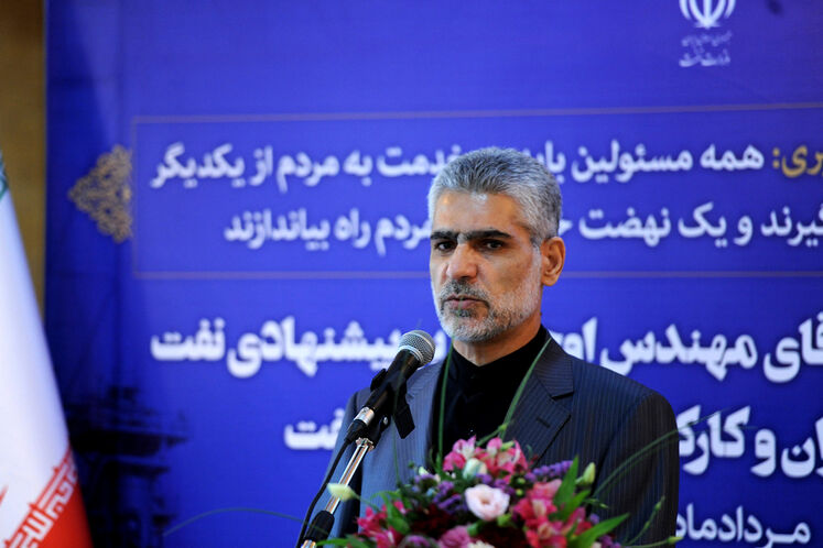 عبدالحسین بیات، عضو هیئت مدیره شرکت ملی صنایع پتروشیمی 