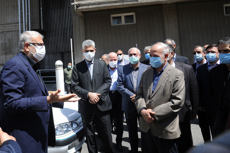 حضور جواد اوجی، وزیر نفت در ساختمان مرکزی وزارت نفت