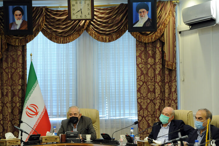 نخستین نشست جواد اوجی، وزیر نفت با شورای معاونان وزارت نفت