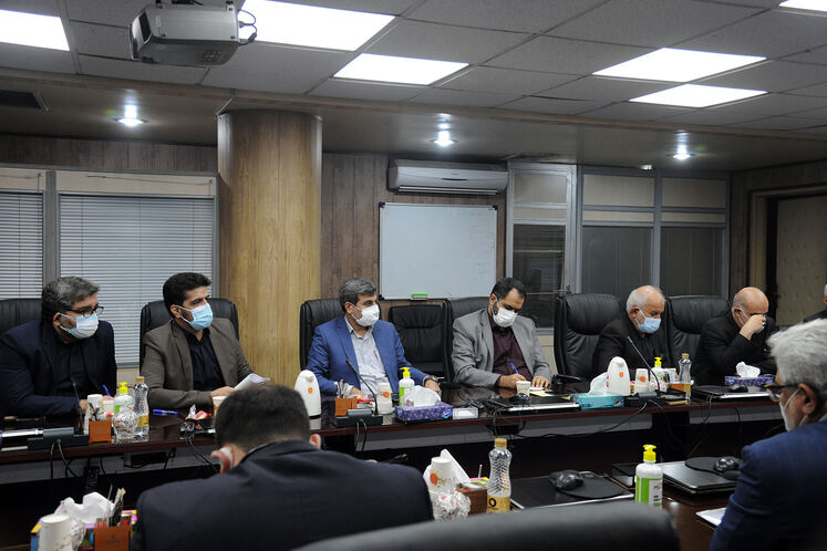 نشست وزیر نفت با مسئولان و مدیران ارشد صنعت نفت در خوزستان