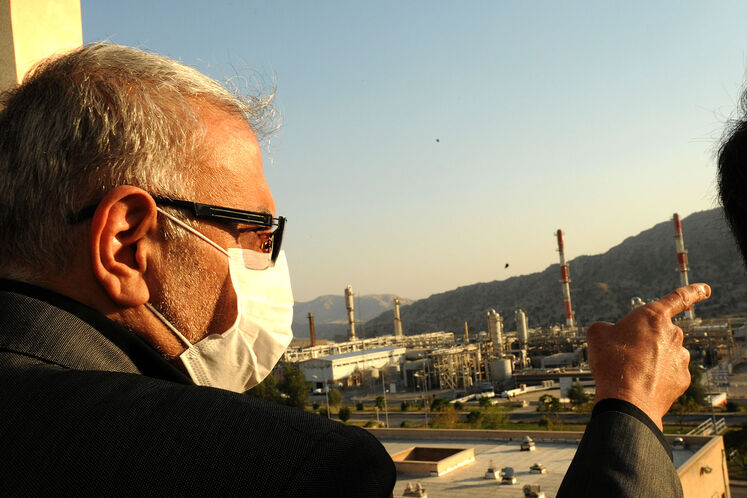 بازدید جواد اوجی، وزیر نفت از پالایشگاه گاز ایلام