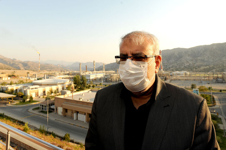 بازدید جواد اوجی، وزیر نفت از پالایشگاه گاز ایلام