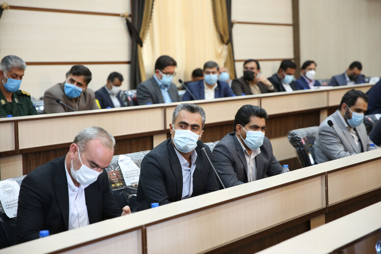 حضور جواد اوجی، وزیر نفت در نشست شورای اداری فیروزآباد، فراشبند، قیر و کارزین