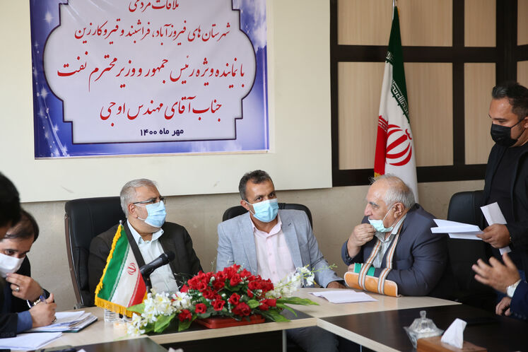 ملاقات جواد اوجی، وزیر نفت با مردم شهرستان‌های فیروزآباد، فراشبند، قیر و کارزین