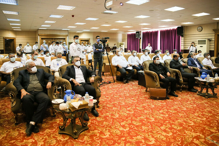 نشست مدیرعامل شرکت ملی گاز ایران با کارکنان مجتمع پارس جنوبی