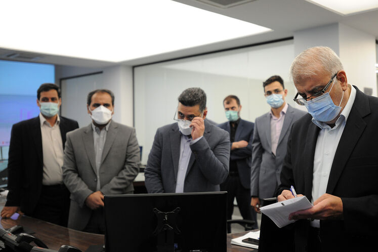 بازید سرزده جواد اوجی، وزیر نفت از مدیریت دیسپچینگ شرکت ملی گاز ایران