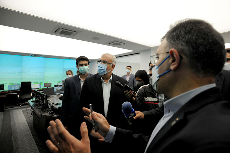 بازید سرزده جواد اوجی، وزیر نفت از مدیریت دیسپچینگ شرکت ملی گاز ایران