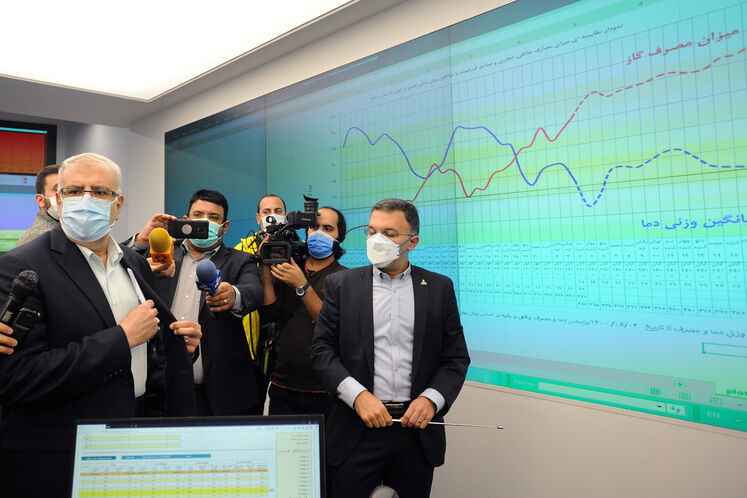 بازید سرزده جواد اوجی، وزیر نفت از مدیریت دیسپچینگ شرکت ملی گاز ایران