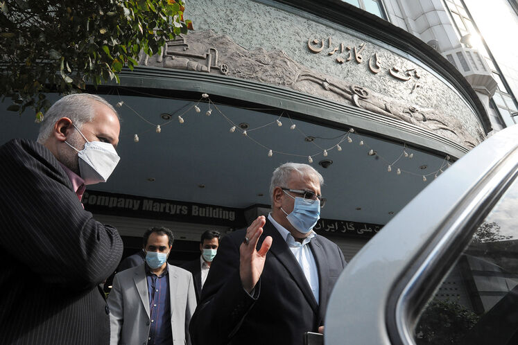 بازید سرزده جواد اوجی، وزیر نفت از مدیریت دیسپچینگ شرکت ملی گاز ایران