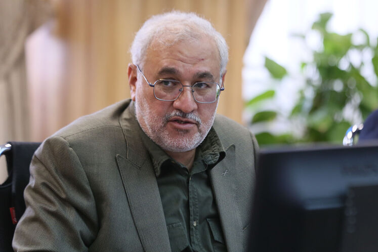 هرمز قلاوند، مدیر نظارت بر تولید نفت و گاز شرکت ملی نفت ایران