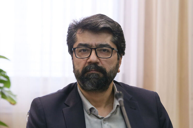 مجتبی خادمی، مدیر صادرات و واردات شرکت ملی پخش فرآورده‌های نفتی ایران
