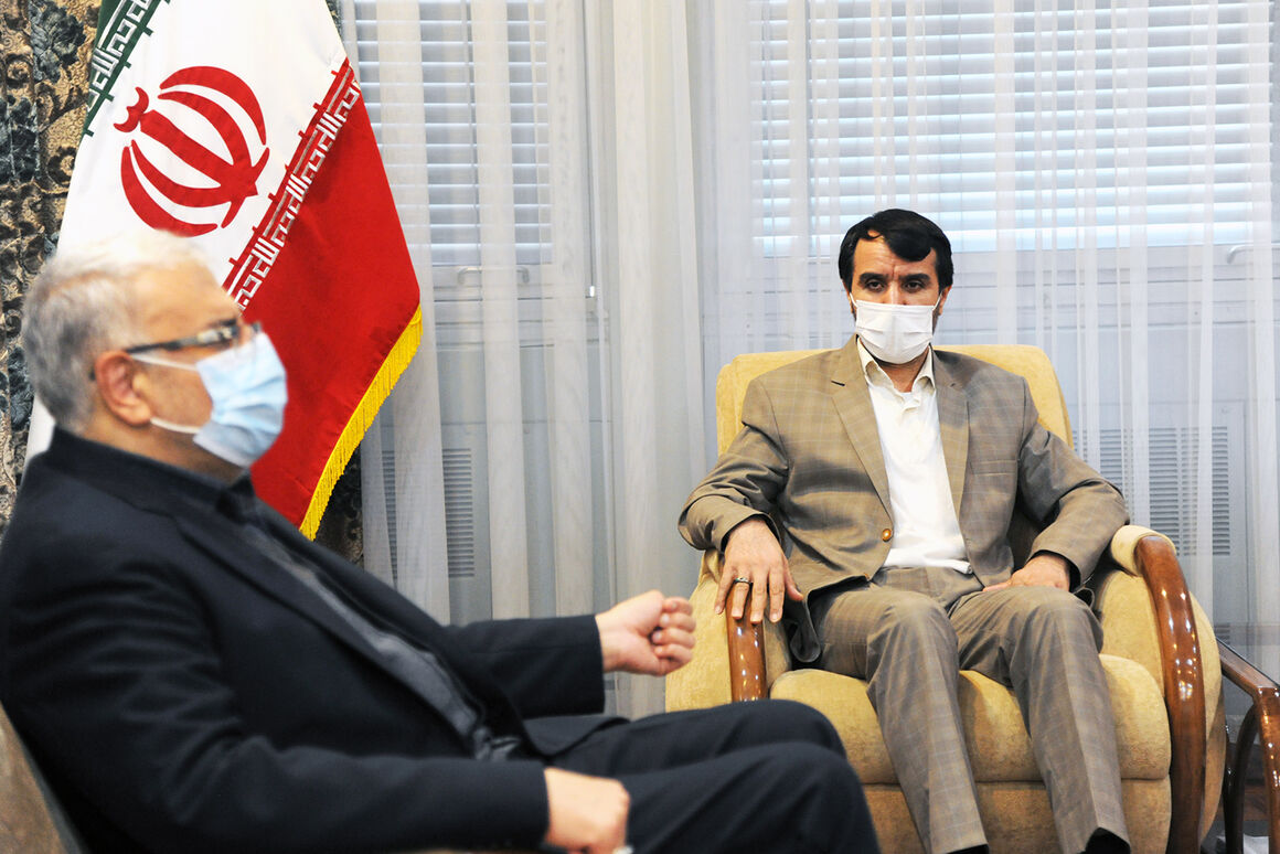 حرکت در مسیر تحقق اهداف صنعت پتروشیمی شتاب گیرد حرکت در مسیر تحقق اهداف صنعت پتروشیمی شتاب گیرد