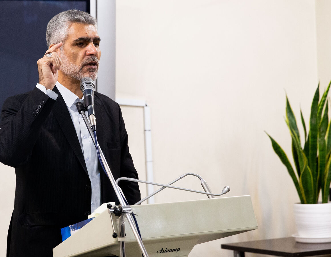 هدف توسعه سرمایهگذاریهای صندوق نفت رشد خدمات به بازنشستگان است هدف توسعه سرمایهگذاریهای صندوق نفت رشد خدمات به بازنشستگان است