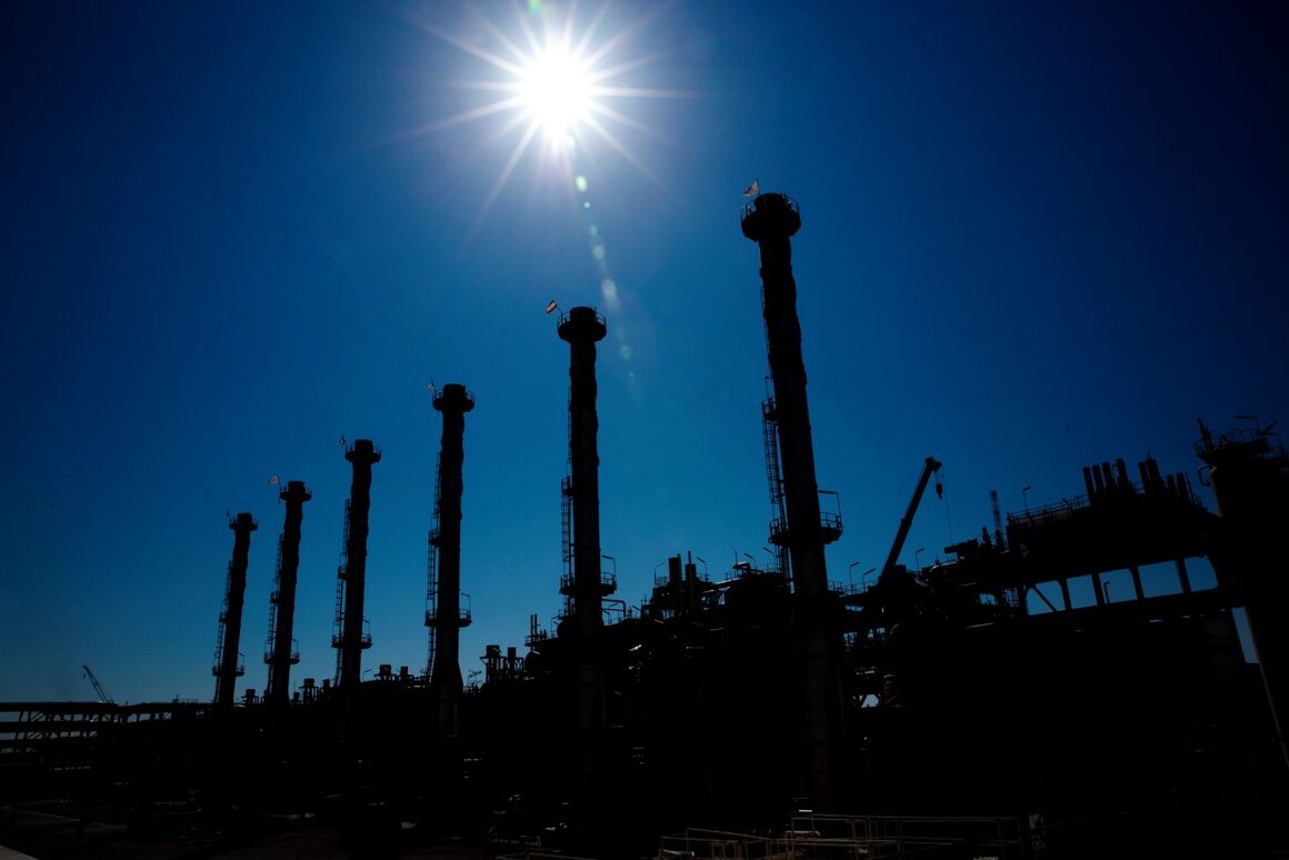 ۱۸۴ هزار میلیون مترمکعب گاز در مجتمع پارس جنوبی فرآورش شد
