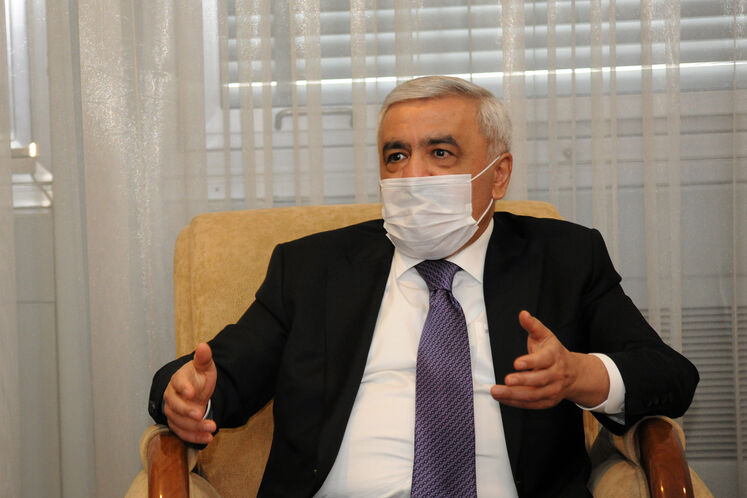 رونق عبدالله‌یف، مدیرعامل شرکت ملی نفت آذربایجان (سوکار) 