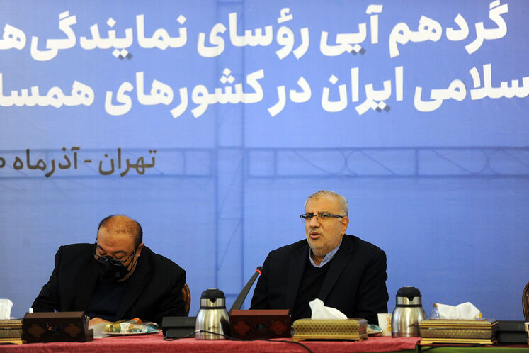 حضور جواد اوجی، وزیر نفت در گردهمایی رؤسای نمایندگی‌های جمهوری اسلامی ایران در کشورهای همسایه 