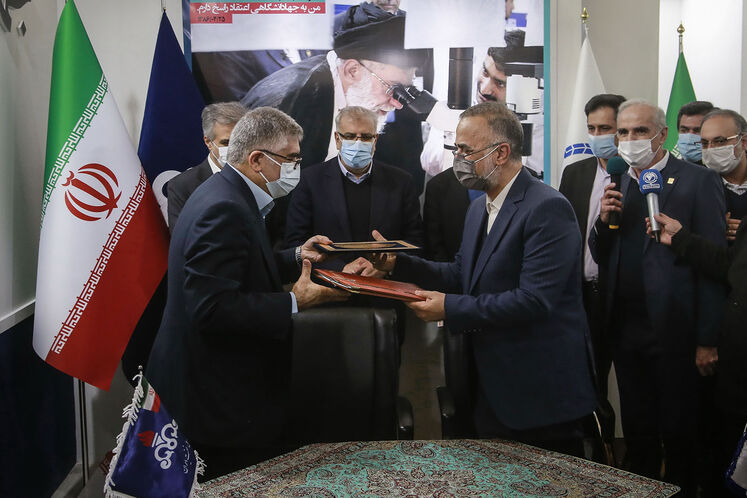 امضای چهار تفاهم‌نامه و قرارداد میان شرکت‌های تابع شرکت ملی نفت ایران و جهاد دانشگاهی