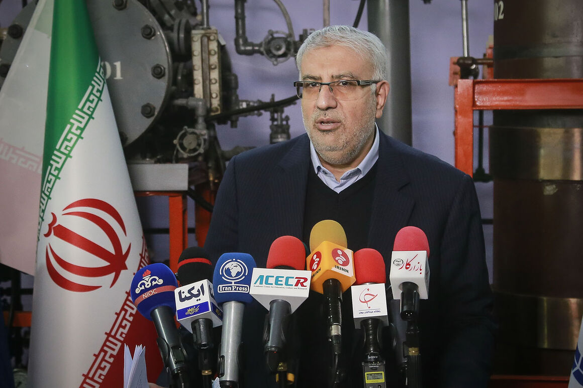 Gas Condensate Exports Grow: Min. Gas Condensate Exports Grow: Min.