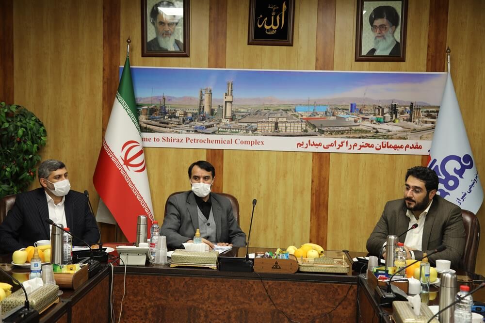 توسعه متوازن با رویکرد گسترش زنجیره ارزش صنعت پتروشیمی توسعه متوازن با رویکرد گسترش زنجیره ارزش صنعت پتروشیمی