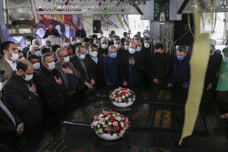 مراسم یادبود سردارشهید حاج قاسم سلیمانی در مقبرة الشهدا وزارت نفت