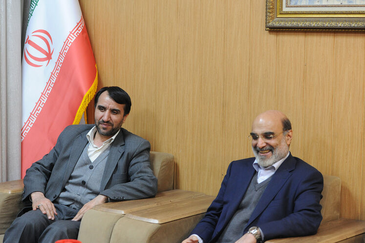نشست وزیر نفت با مدیرعامل شرکت صنایع پتروشیمی خلیج فارس