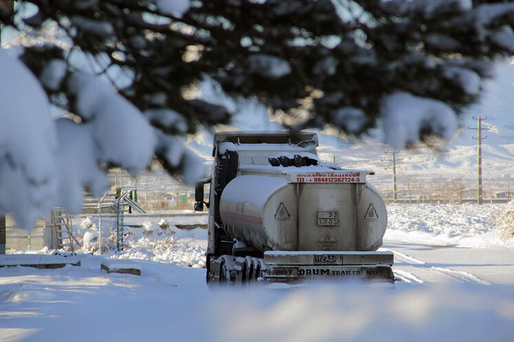 سوخت‌رسانی زمستانی شرکت پخش فرآورده‌های نفتی منطقه همدان
