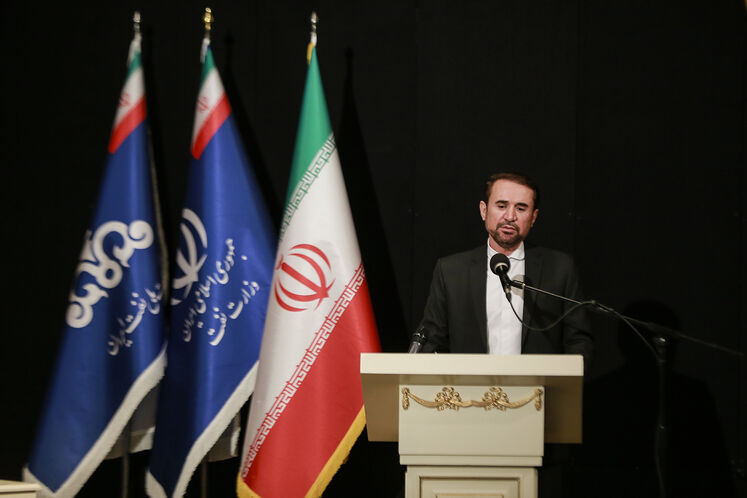 فریدون کردزنگنه، مدیر کسب و کار شرکت ملی نفت ایران