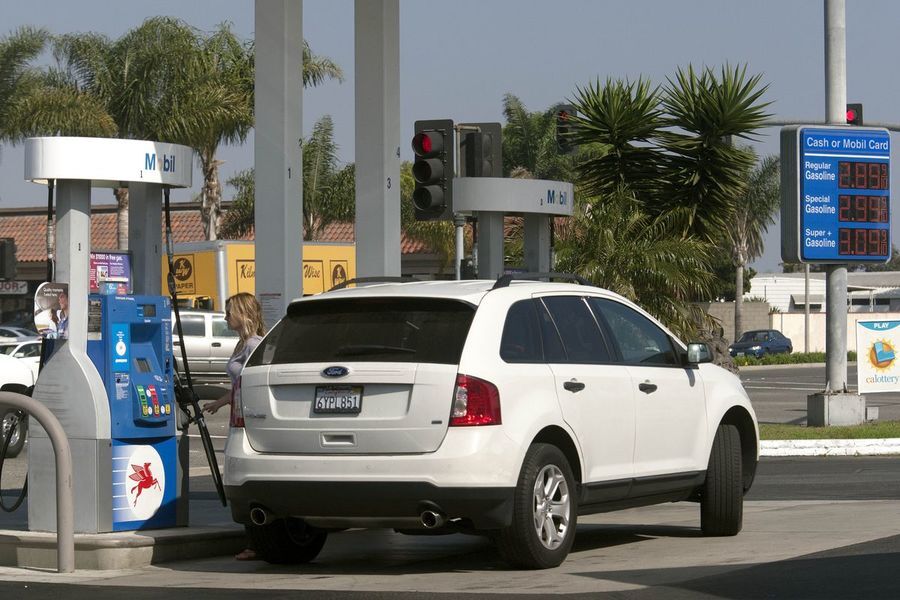 افزایش کم‌سابقه قیمت بنزین در آمریکا