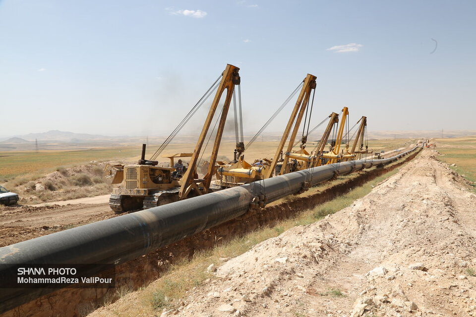 پیشرفت ۹۰ درصدی گستره‌های اول و دوم خط لوله انتقال گاز ایرانشهر - چابهار