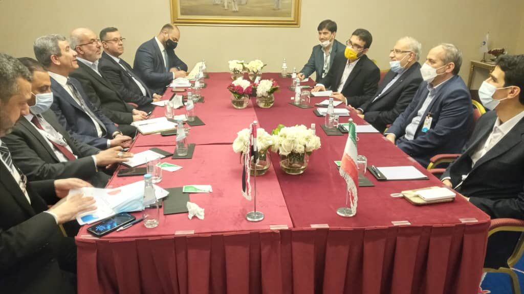 Iran, Iraq Discuss Gas Ties in Doha
