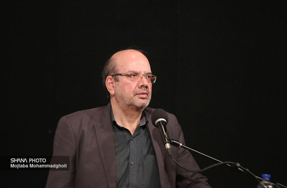 تفکر و روحیه بسیجی در بدنه وزارت نفت کارها را پیش میبرد تفکر و روحیه بسیجی در بدنه وزارت نفت کارها را پیش میبرد