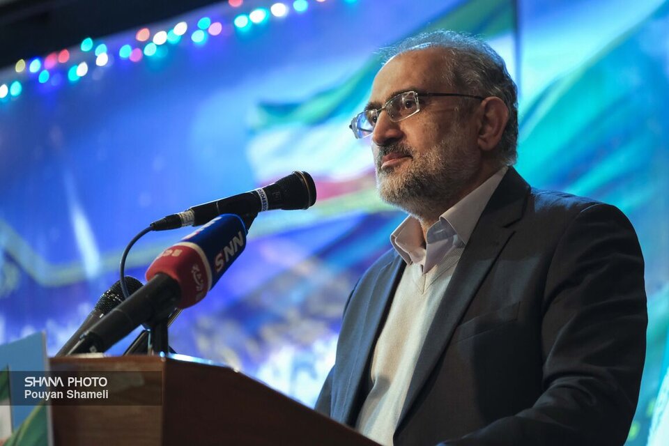 Iran’s VP: Oil sales among factors increasing government revenue