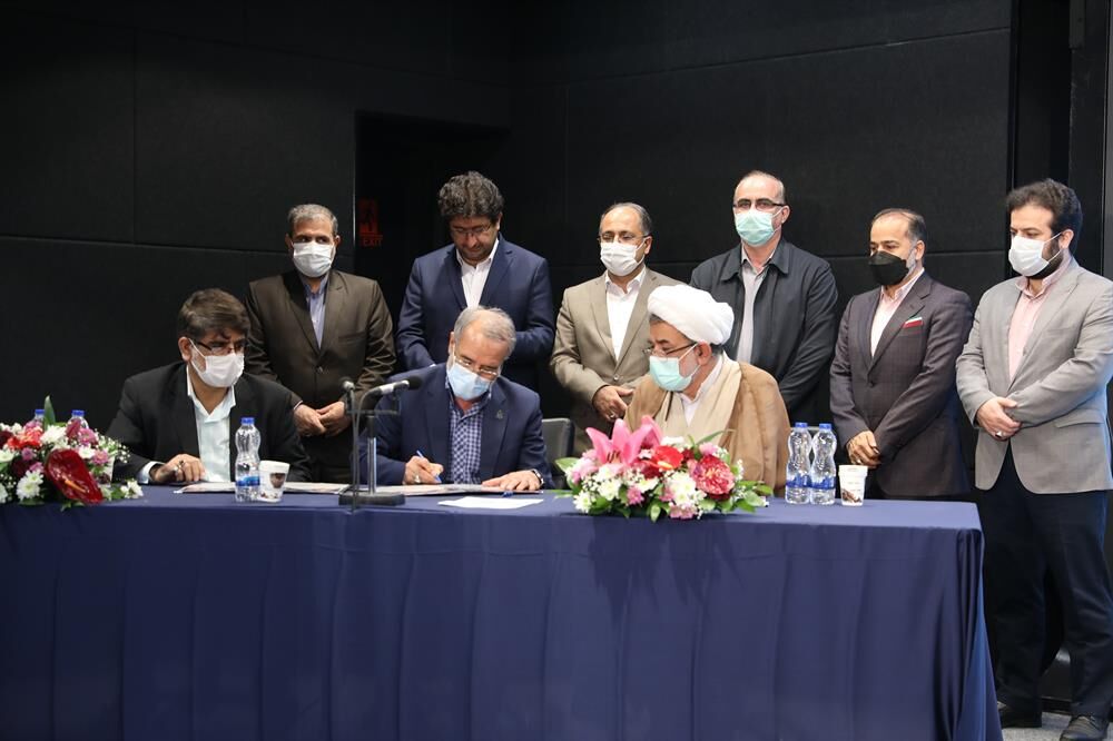 تفاهم‌نامه آغاز عملیات اجرایی ۴۶ پروژه مسئولیت اجتماعی در بوشهر امضا شد