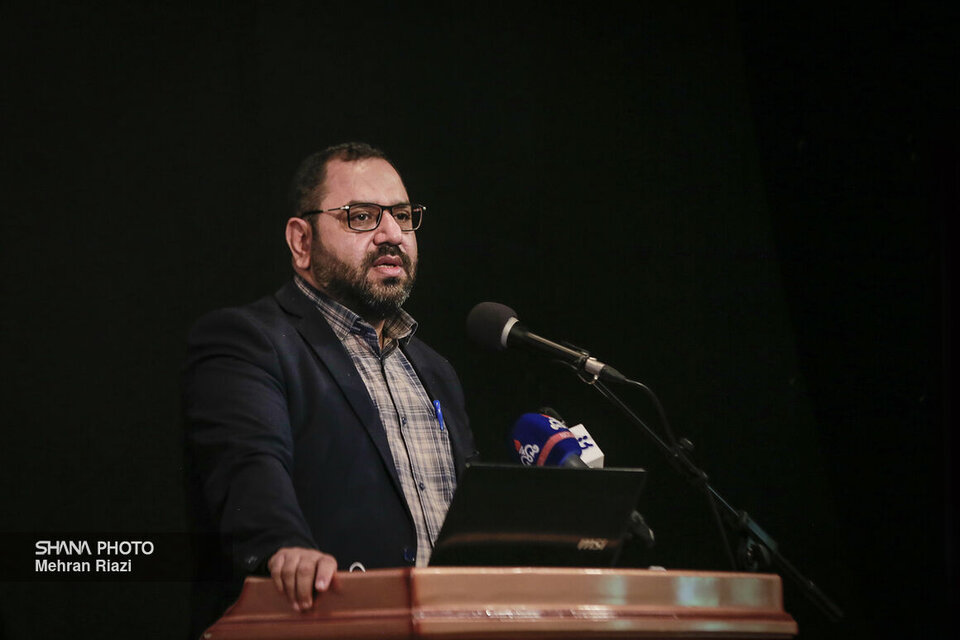 تولید دانشبنیان، محور اقتصاد مقاومتی است تولید دانشبنیان، محور اقتصاد مقاومتی است
