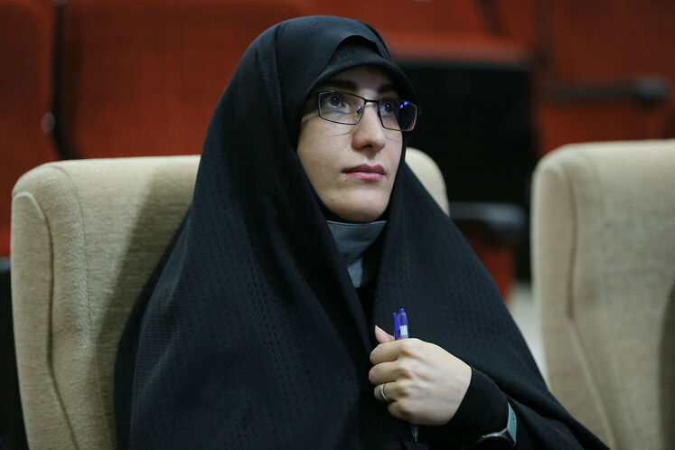 زینب قیصری، مشاور وزیر نفت در امور زنان و خانواده 