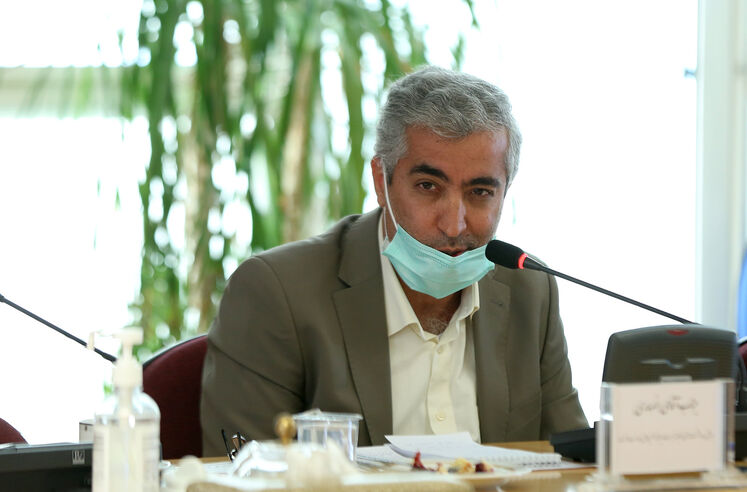  مظاهر انصاری ، مدیرکل اچ‌اس‌ئی وزارت نفت 