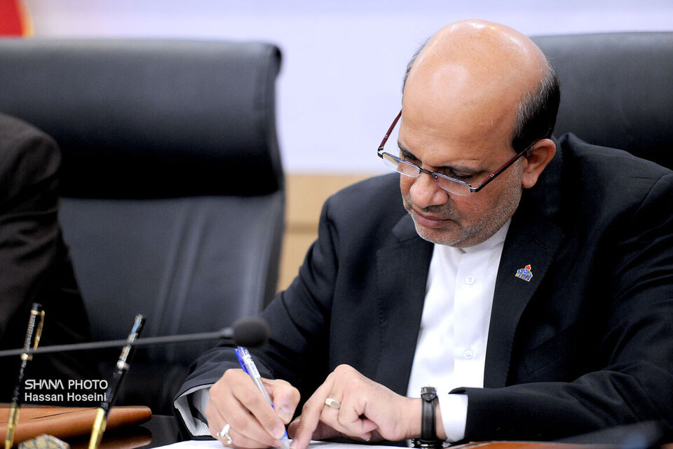 پیام تسلیت مدیرعامل شرکت ملی نفت ایران در پی شهادت رئیسجمهوری پیام تسلیت مدیرعامل شرکت ملی نفت ایران در پی شهادت رئیسجمهوری