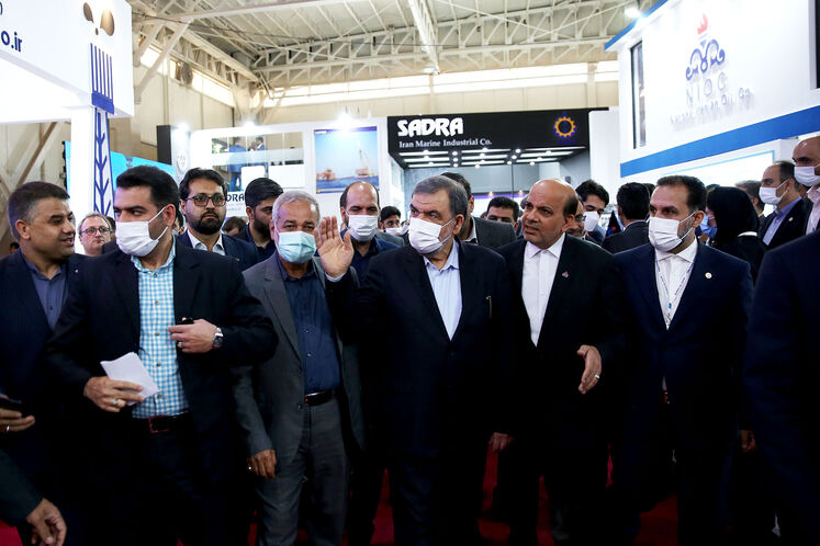 بازدید محسن رضایی، معاون اقتصادی رئیس جمهوری از بیست وششمین نمایشگاه نفت