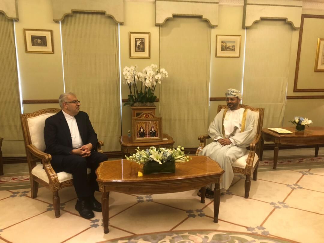 Owji meets with Omani Foreign Minister