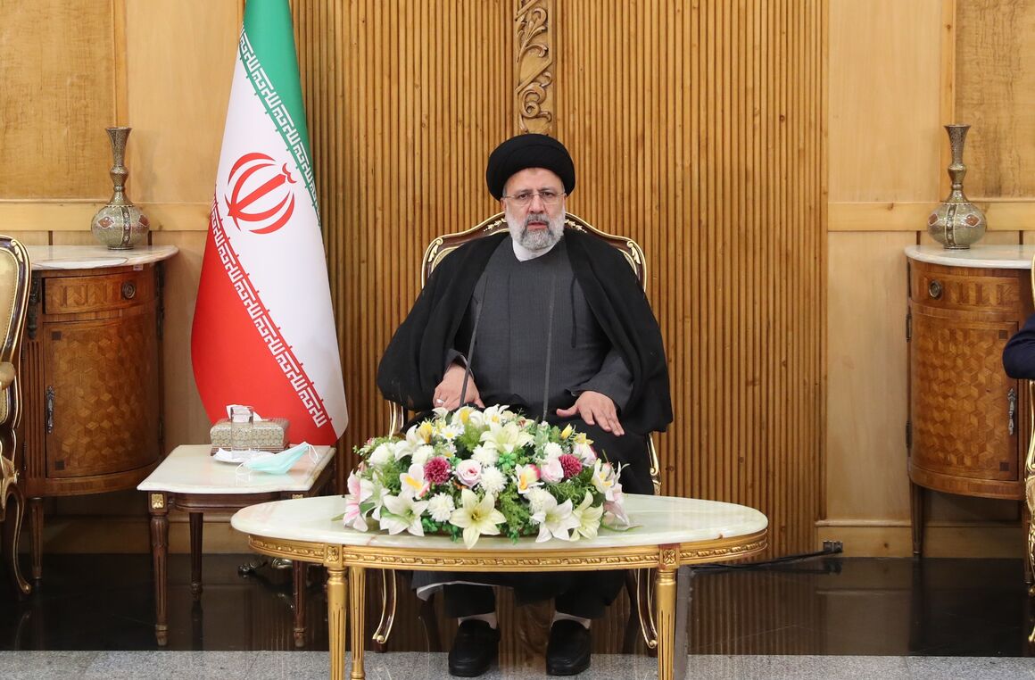 Iran, Oman to improve level of relations